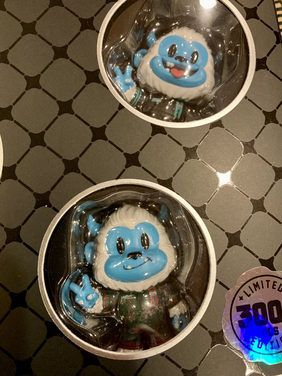 Picked up some of the NYCC 2024 Thrilljoy Bloo figures from my local collectibles shop. Couldn’t pass up the bundle deal. Very cool figures in-person. #Thrilljoy #Collectibles #vinylcollection #Collector