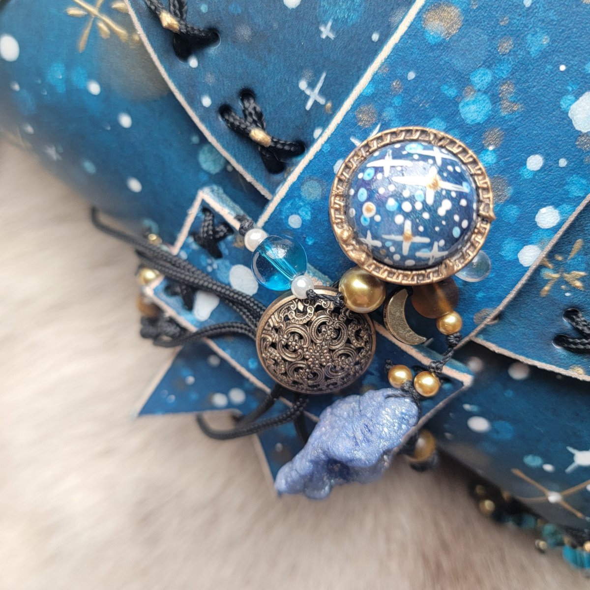 archerinventive's tweet photo. Happy Makers Monday!
Here are a few star themed accessories that were shipped out last week. ✨️ 
https://t.co/6CoB8WHEoM https://t.co/rS01gxPySD