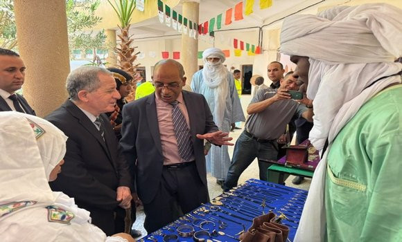 APS_Algerie's tweet photo. #Djanet: #Didouche appelle à l’intensification des opportunités de promotion du #tourisme_saharien
🔗https://t.co/gNND15vd09 https://t.co/Z99QpXTkgi