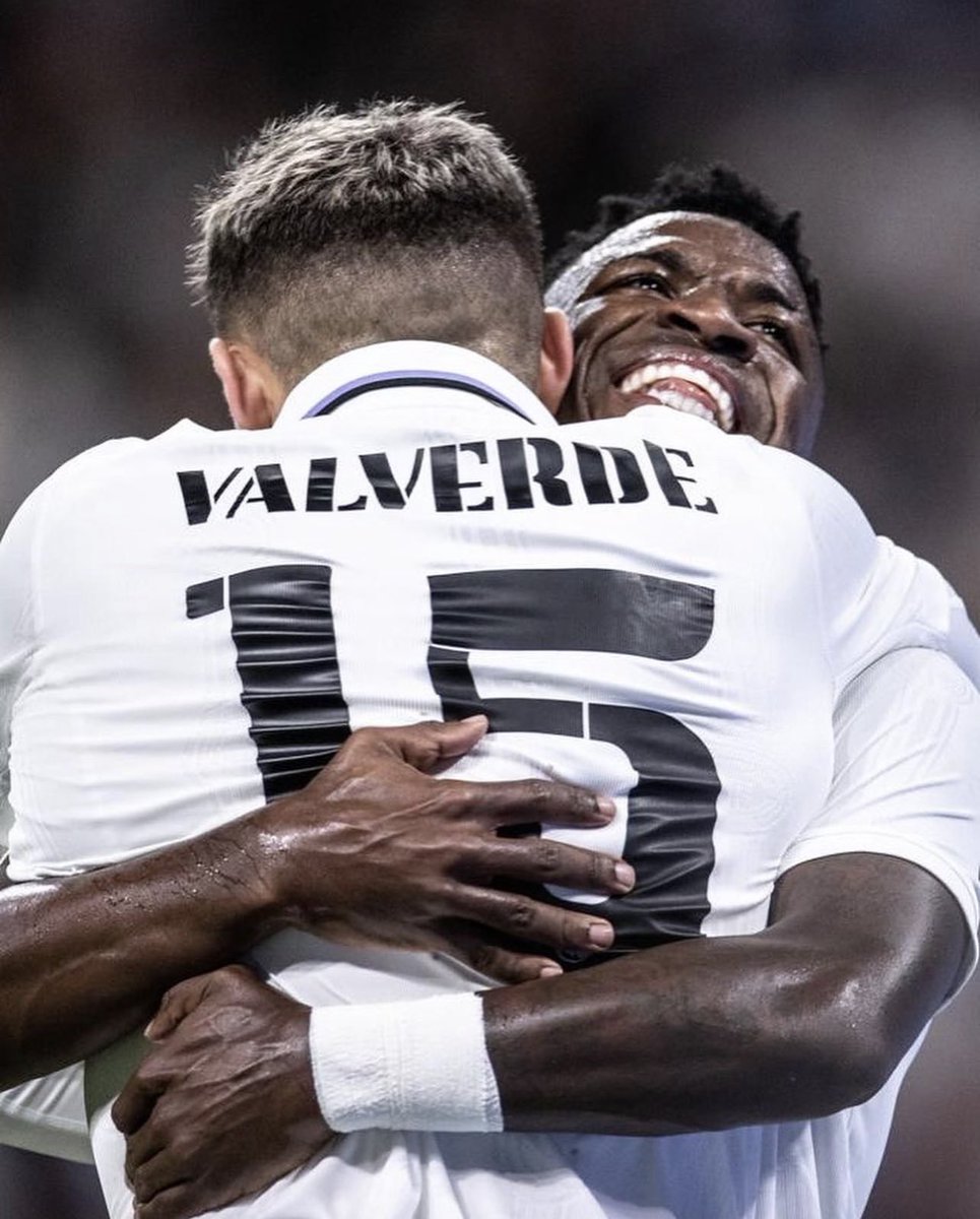 RealBrasil_BR's tweet photo. 🚨 Fede Valverde no Instagram: "Não há prêmio que possa provar o quanto você é bom. E não estou falando apenas da sua qualidade como jogador, mas também fora do campo. Eu amo você, irmão". https://t.co/Dyds0Vw6X9