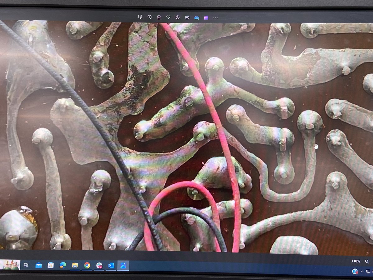 肉眼では無理、PCで拡大して確認すると全てがダメに見えます。確認より全て再半田した方が確実かな？