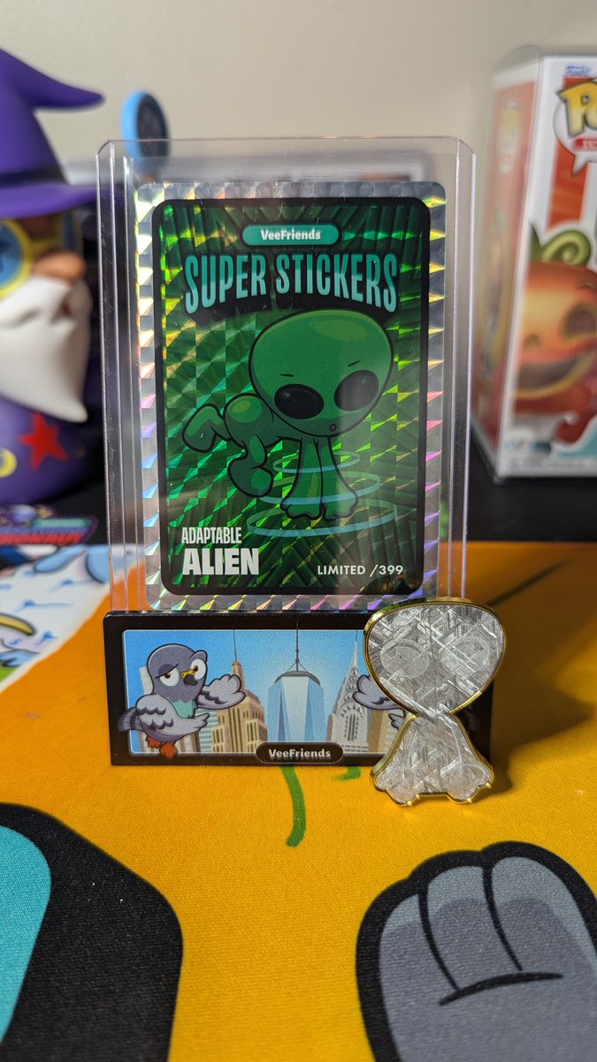 jolly_jackoVF's tweet photo. The Meteorite has landed! It looks so much better in person. I may be willing to move. So if you are interested, shoot me your offer. #VeeFriends #VeeFriendsCards #Meteorite #Alien #AdaptableAlien @veefriends @VeeFriendsCards @garyvee https://t.co/YamQDjsyC5