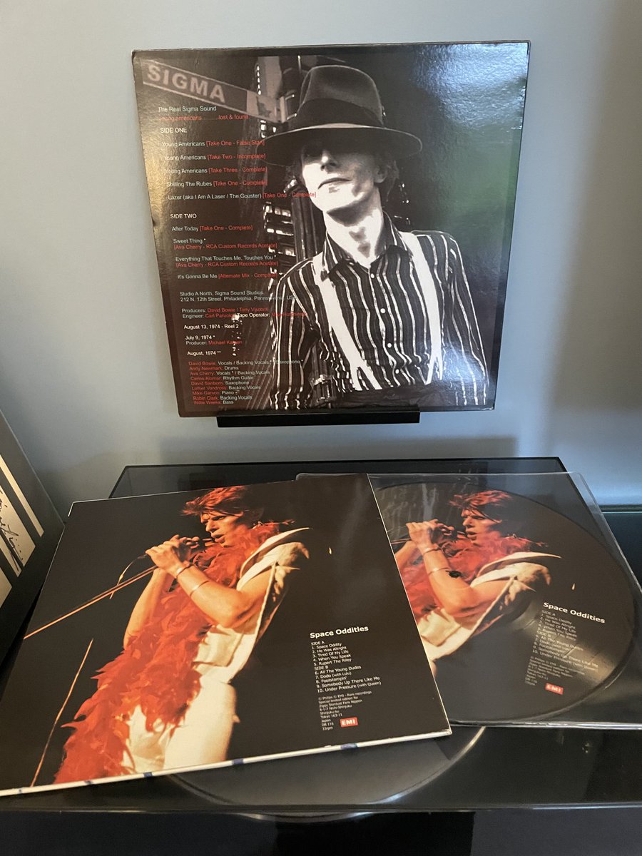 Weird_n_Gilly's tweet photo. You know when you tell yourself you won’t buy any more Bowie vinyl?
It’s not true… 🧑🎤⚡️✨ #TheReelSigmaSound
#SpaceOddities https://t.co/Z7ippLw52H