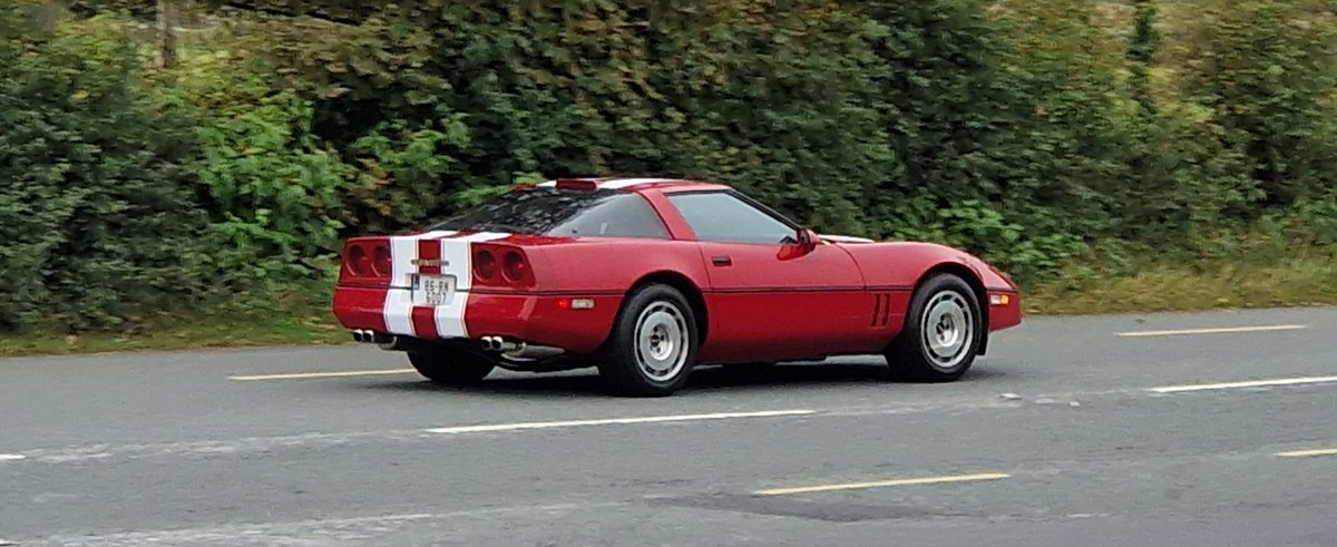 wheelintheyears's tweet photo. A spot in Galway, ireland. I could be wrong but I think it's a corvette. I'm open to correction. Was in convoy with a lovely merc sl. https://t.co/WNPL9CNnqX