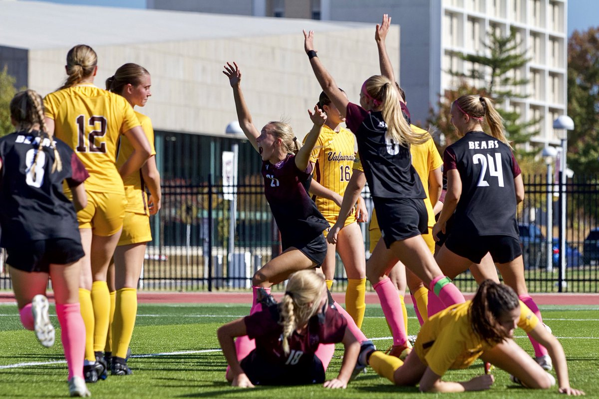 MoStateWSOC's tweet photo. All smiles ‘round here😁😁😁

#TEAMNELSON #C4 #BTG #MTD https://t.co/PgKicrZ9JG