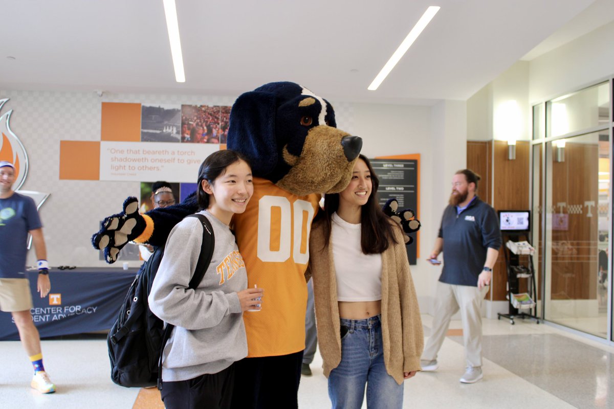 It was a busy day on Rocky Top, but there’s always time for a Halloween edition of Milkshake Monday with our Vols! <a href="/UTKDOS/">Office of the Dean of Students</a> <a href="/UTKStudentLife/">UTK Student Life</a>