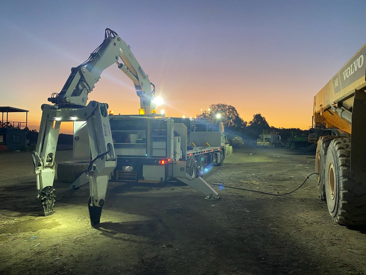 Tradefaire_Int's tweet photo. Another successful fitment in the field! 💪 

Our team equipped a Volvo articulated dump truck with 29.5R25 tyres, getting it ready to tackle even the toughest jobs. 

At TFI, we’re committed to delivering high-performance solutions to keep your equipment running smoothly and ... https://t.co/asBt1j6uWA
