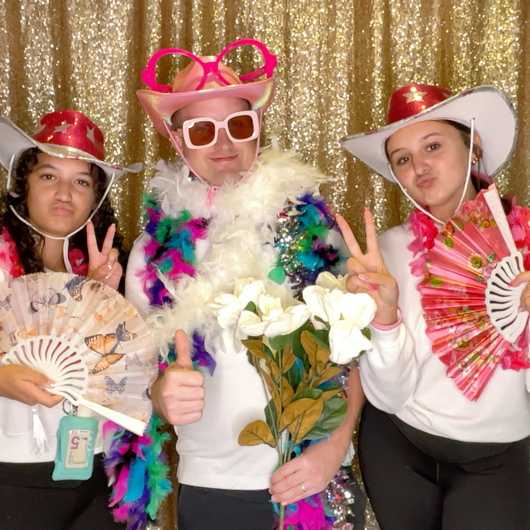 EdwardsCancer's tweet photo. ICYMI: We had a blast at our annual Breast Cancer Survivors Dinner held last week. Our attendees enjoyed a fun photobooth while celebrating the incredible women who have been impacted by #BreastCancer. 

📸 Check out more photos by visiting https://t.co/rf5xs4Z0qz https://t.co/shBagDBZAD