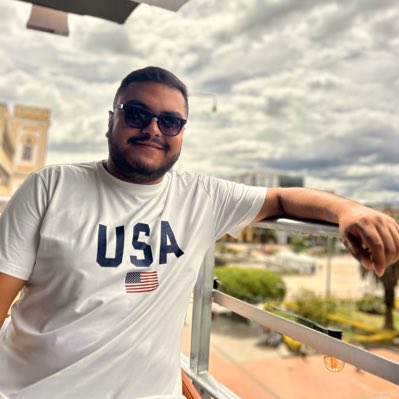 Nicolasvaloz02's tweet photo. #NuevaFotoDePerfil https://t.co/igeprel0aJ