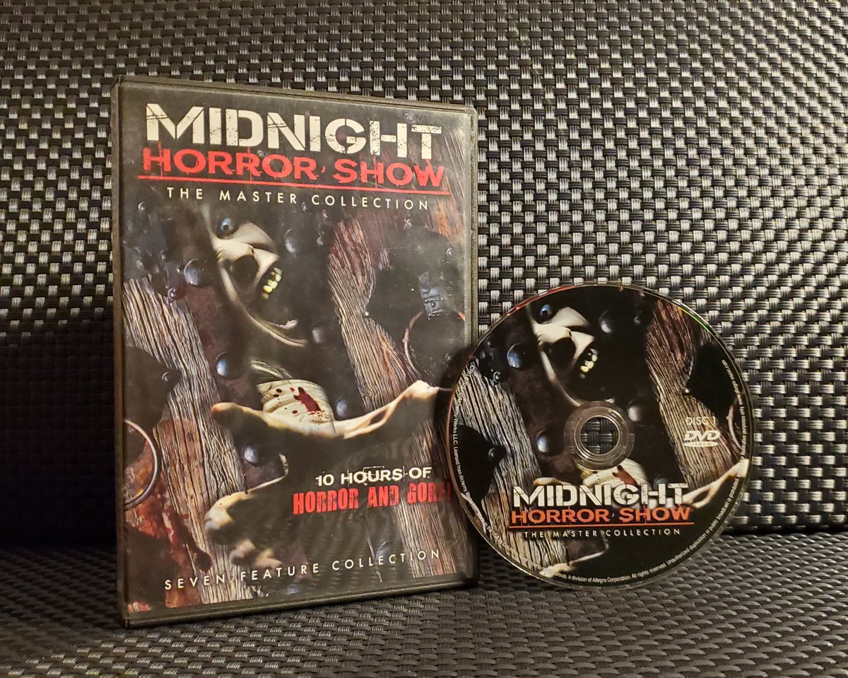 uncleR_ichie's tweet photo. 383. #TheDefiled ²⁰¹⁰
#DVD
2☆
1:40/630:35
never seen: 228
an infection causes a zombie apocalypse. the movie is from the zombie's POV, so the only thing that let's you know what happened was a quick shot of an infection notification. no words are spoken, just yells & grunts https://t.co/Y8kqqlwaYd