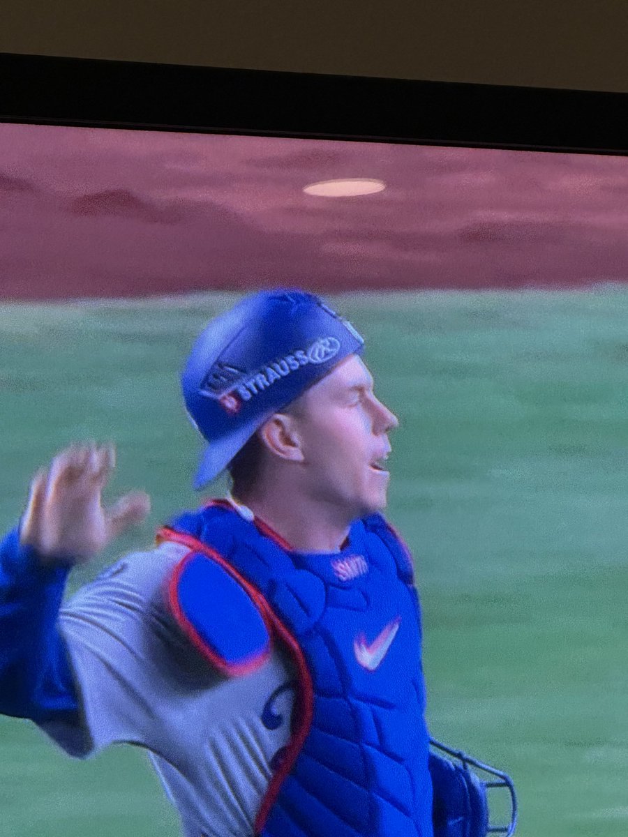 JeffDelRicci's tweet photo. @MLB catchers can wear ear pieces? #disgruntlednyyfan https://t.co/BbQKXRoA4q