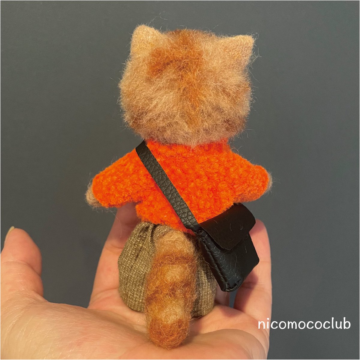 nicomococlub's tweet photo. オレンジ���のセーター　茶トラ猫
#minneで販売中
#服着た猫
#ハンドメイド
#羊毛フェルト https://t.co/IZqf2dCX0e