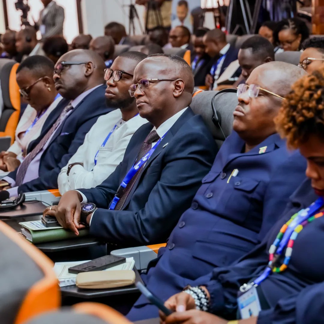 BcabBank's tweet photo. "Lors du 17ème Forum Économique du #COMESA, Son Excellence le Premier Ministre Gervais Ndirakobuca a honoré l'événement en présence des différents représentants des États membres.

#COMESA2024 
#BCABBank
#shikamwiteramberenaBCAB
#DéveloppementAgricole" https://t.co/lV7jGIi8bY