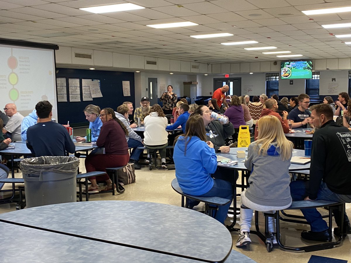 Connieteach's tweet image. Great morning popping into the learning across the District. Thank you to the teacher leaders and administrators who planned engaging mornings for colleagues! 📚
#FHSDLearns #PDday