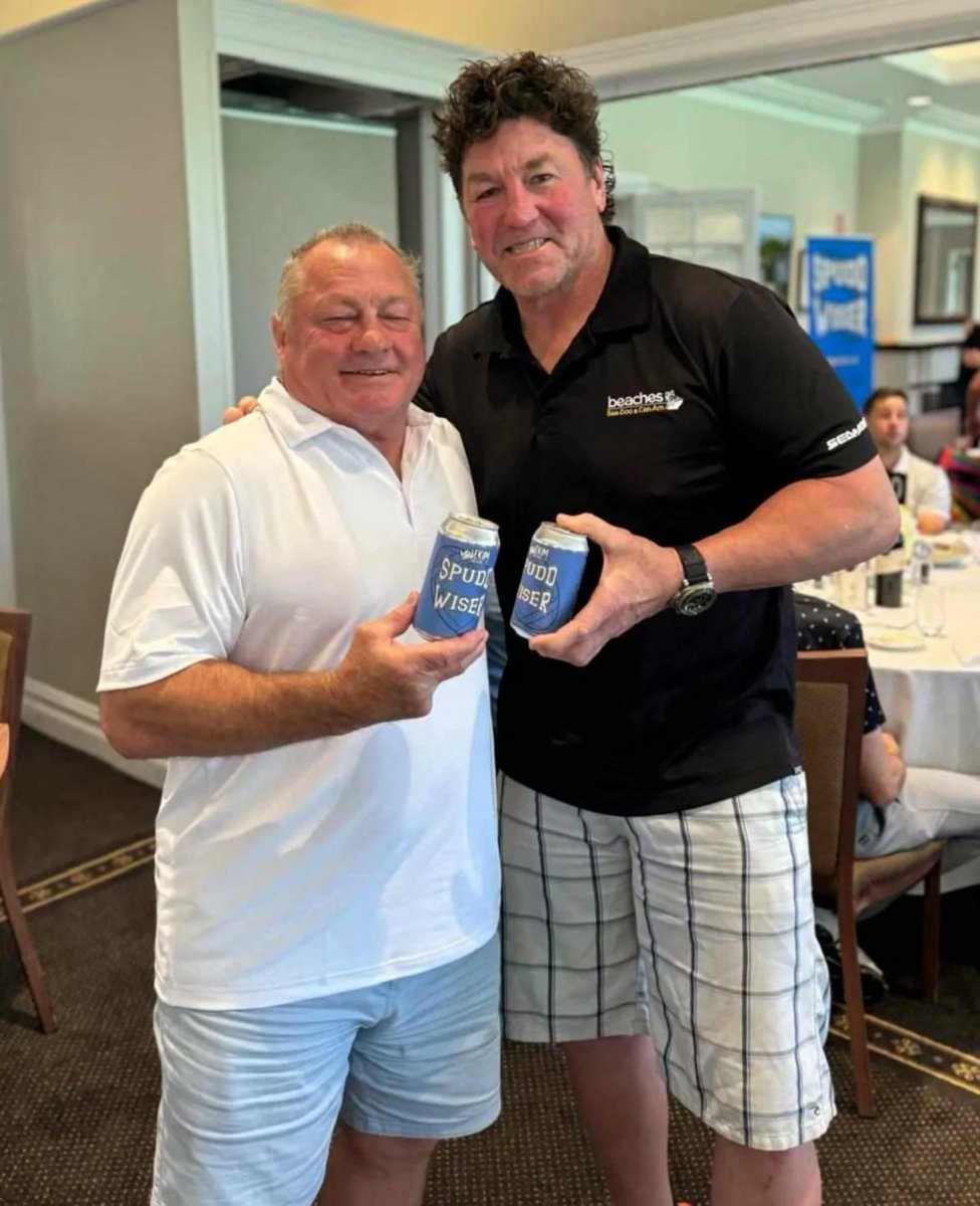 Spuddwiser2393's tweet photo. A great day at Pennant Hills Golf Club for the UDIA NSW golf day!

Spuddwiser was the drink of the day....Spudd Carroll seen here with cricket legend Doug Walters, rugby league legend Terry Lamb, soccer legend Robbie Slater and former NSW Minister Stuart Ayres! https://t.co/YFwSjx29iT