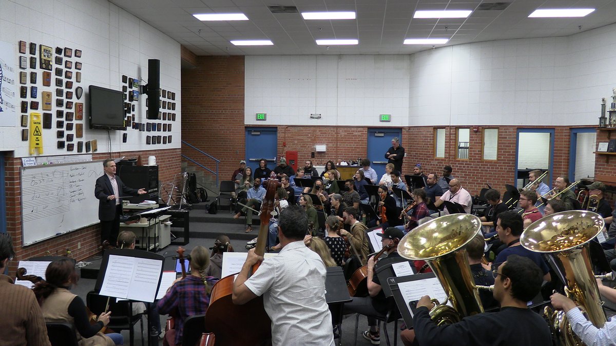 UAZMusic's tweet photo. Chad Nicholson, Director of Bands at the University of Arizona School of Music, recently led a conducting clinic for Tucson Unified School District (TUSD) music teachers. https://t.co/JZVodboLnW
