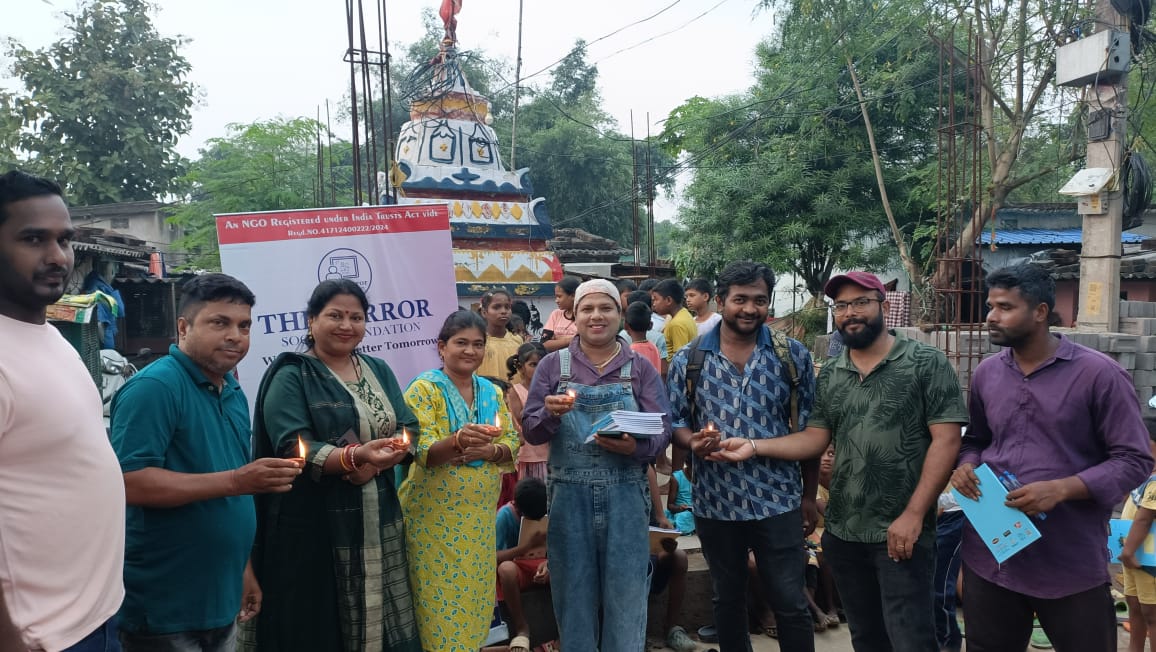 TheWishRout's tweet photo. Today's Distribution
Today's Good Work
#Diwali_Materials_Distribution
#Oil #Diya #diyabati
#fooddistribution
#Education_Materials_Distribution
#Lights_Of_Mirror
#The_Mirror_Social_Foundation
#Monday #Blessings
#precious_Time
#ek_Diya_beti_ke_naam https://t.co/H5dEH6D21s