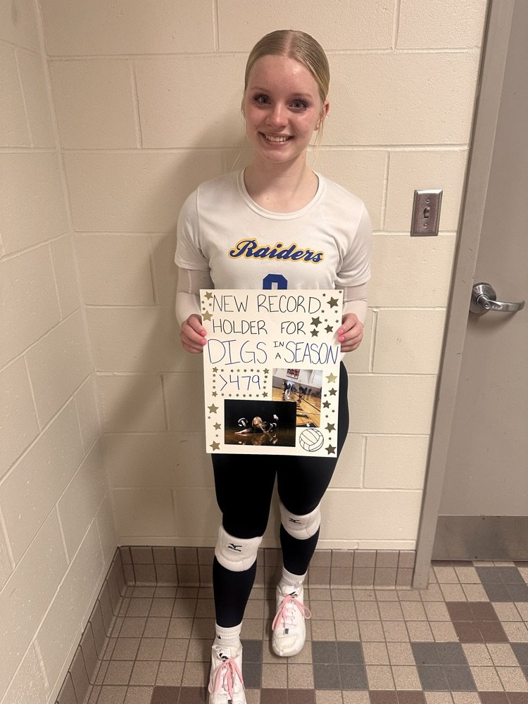 Congratulations to Neveah Vacha for breaking a school record for digs in a season tonight! This is her 4th school record she broke this year! 💪🏻