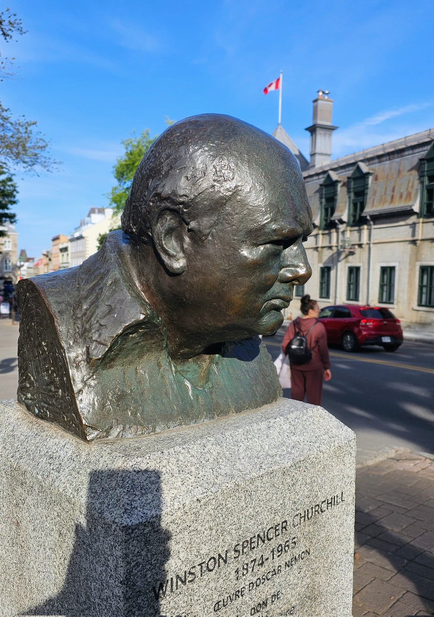 buddy_builder's tweet photo. @PascalBoniface Très  belle ville où l'on peut retrouver la lumière et les vestiges d'une certaine grandeur https://t.co/pd3IfzhPm8