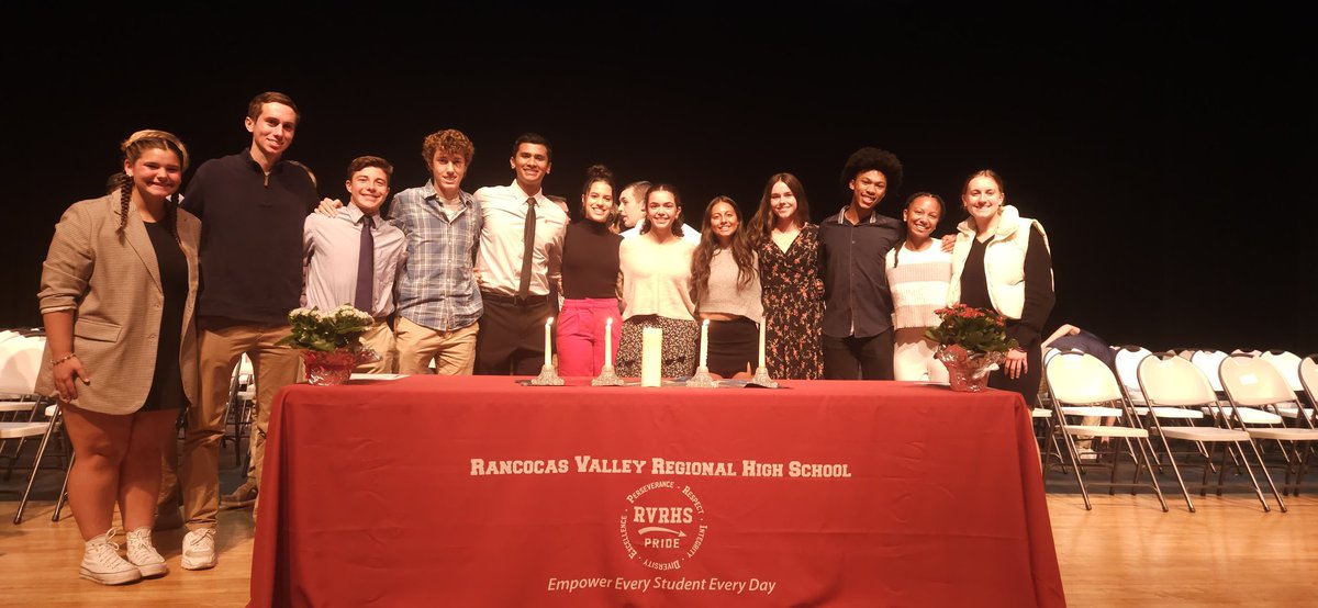 Mrs. Redfield tweet media