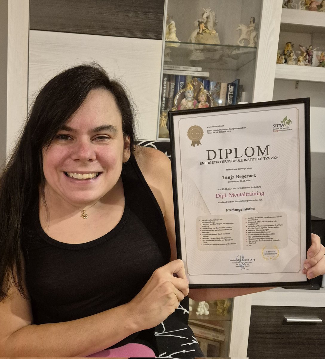 BegerackTanja's tweet photo. Proud and grateful to have received my diploma as a certified mental trainer! Every step brings us closer to inner strength and a fulfilling life.

#MentalTraining #PersonalDevelopment #InnerStrength #Motivation #JoyOfLife #SelfConfidence https://t.co/uJ6qw4u7cY
