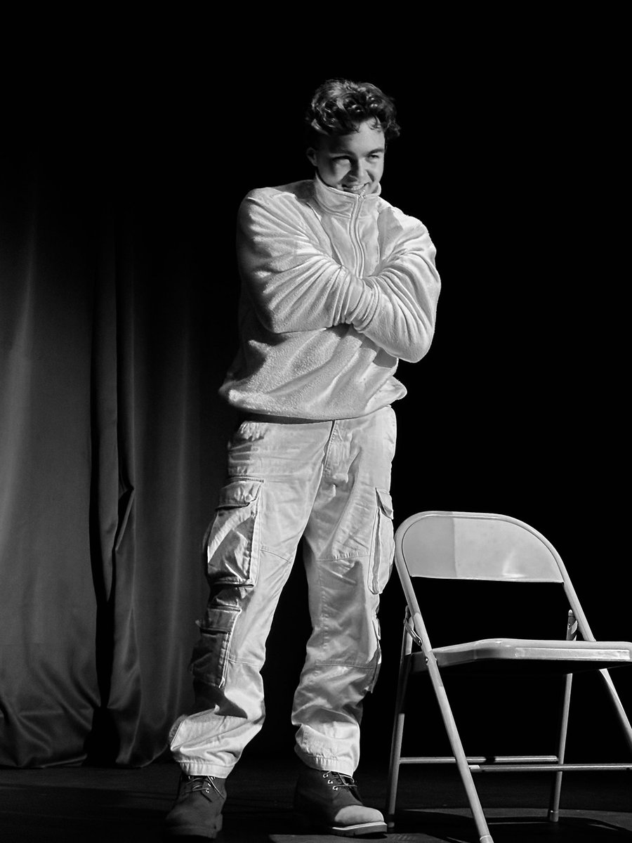 No te pierdas esta divertida y espeluznante celebración en el Blue Box del SAH. 🎶👻

📅 Funciones: 8:30 p.m. y 9:30 p.m.
📍 2186 NW 87 Ave. Doral, Fl.
🎟 Compra tus entradas aquí: microtheatermiami.com/taquilla/

#MicrotheaterMiami #DíadelosMuertos #TeatroHispano #RisasYSuspense