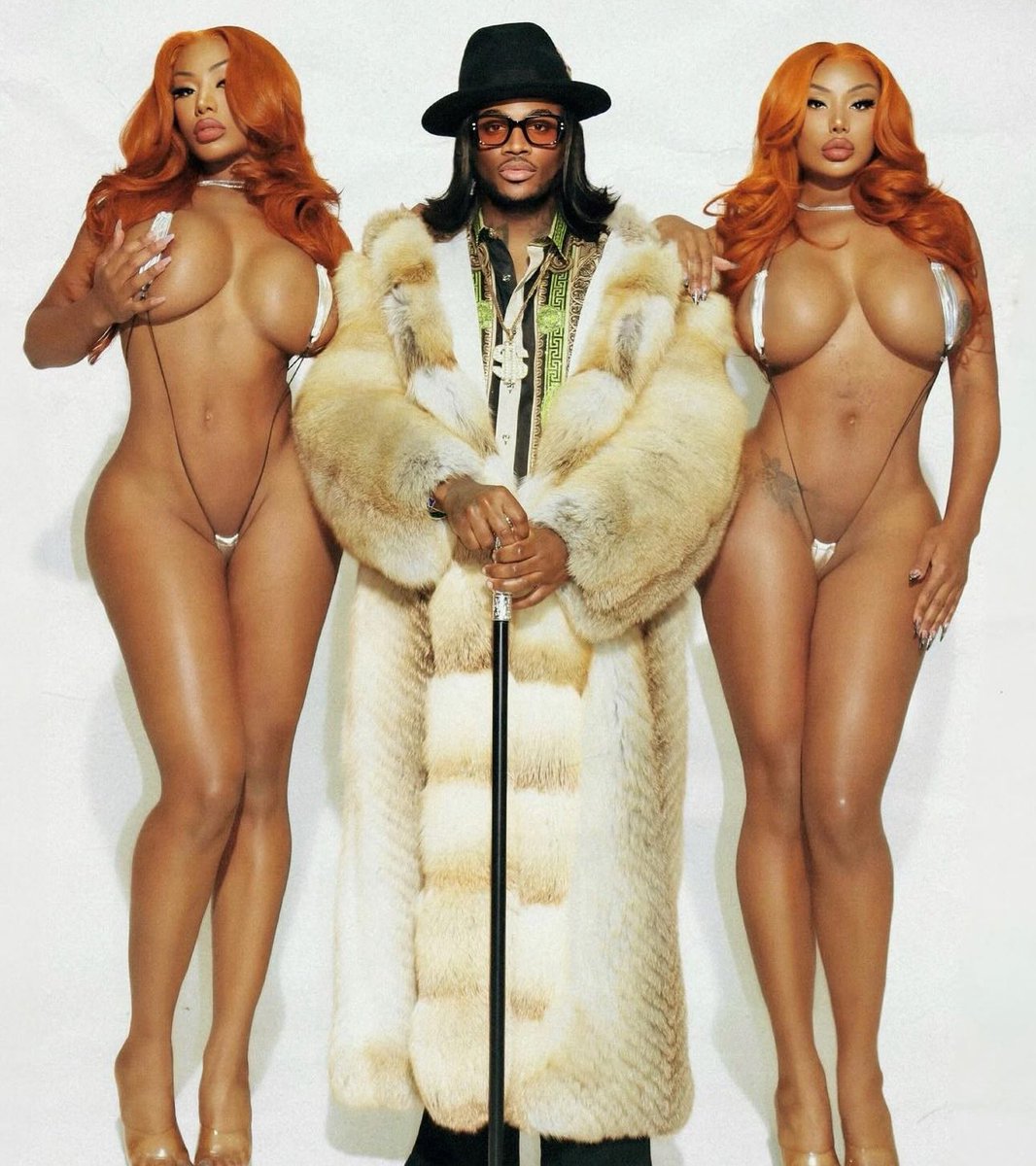 ArrogantTae123's tweet photo. THE BIGGEST PIMP 🩼 https://t.co/RHobOX7fJq