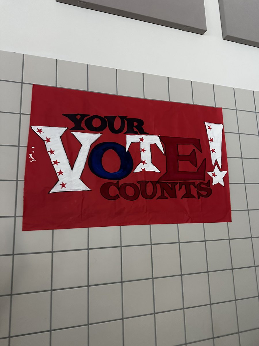 MsParedess's tweet photo. Mock election is fast approaching and @CBEBears candidates and their supporters have been hard at work… just like in the real election. So proud of them- especially the shy ones who never thought they would be up for the challenge! #RISDBeTheOne #mockelection #vote https://t.co/0glMWHexv2