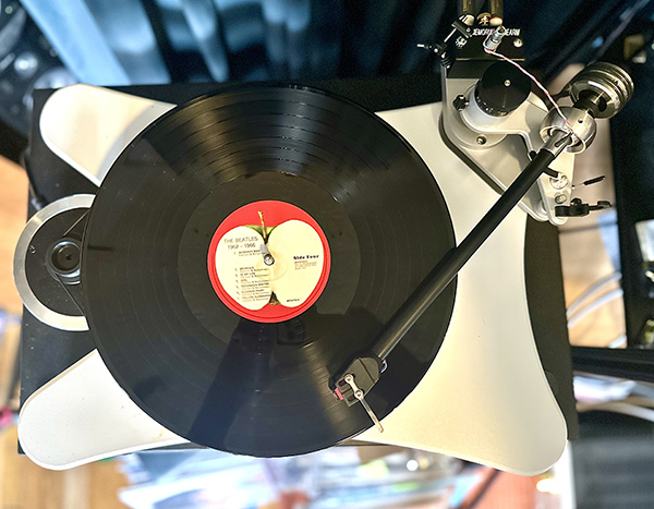 AnalogPlanet.com (@analogplanet) on Twitter photo As we await the wide-sharing of <a href="/vpiindustries/">VPI Industries</a>' latest new-product news, we just couldn’t pass up testing out their Scout 21 turntable — the successor to their well-loved Prime Scout model — in the interim. Ken Micallef’s review bit.ly/3Ynitty As we await the wide-sharing of <a href="/vpiindustries/">VPI Industries</a>' latest new-product news, we just couldn’t pass up testing out their Scout 21 turntable — the successor to their well-loved Prime Scout model — in the interim. Ken Micallef’s review bit.ly/3Ynitty