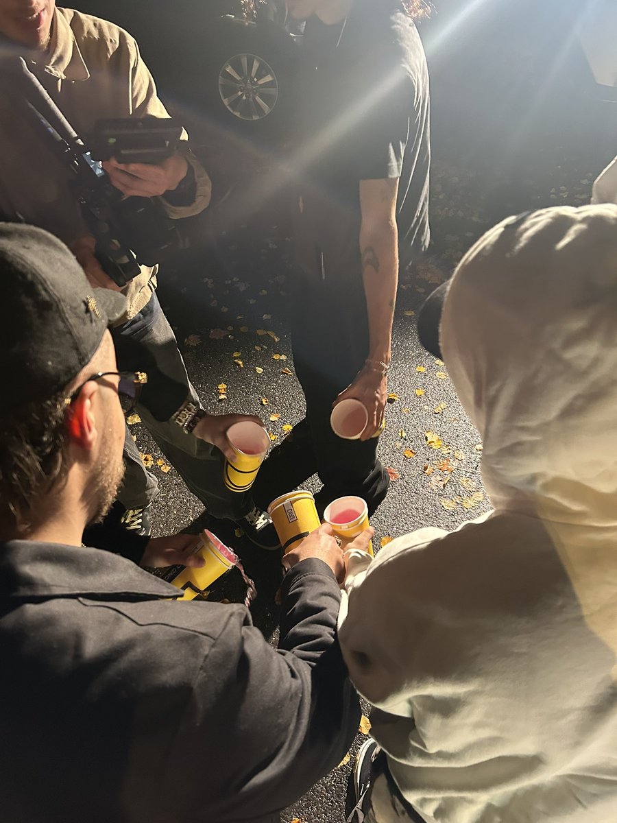 illcue's tweet image. go fast go alone, go far go together