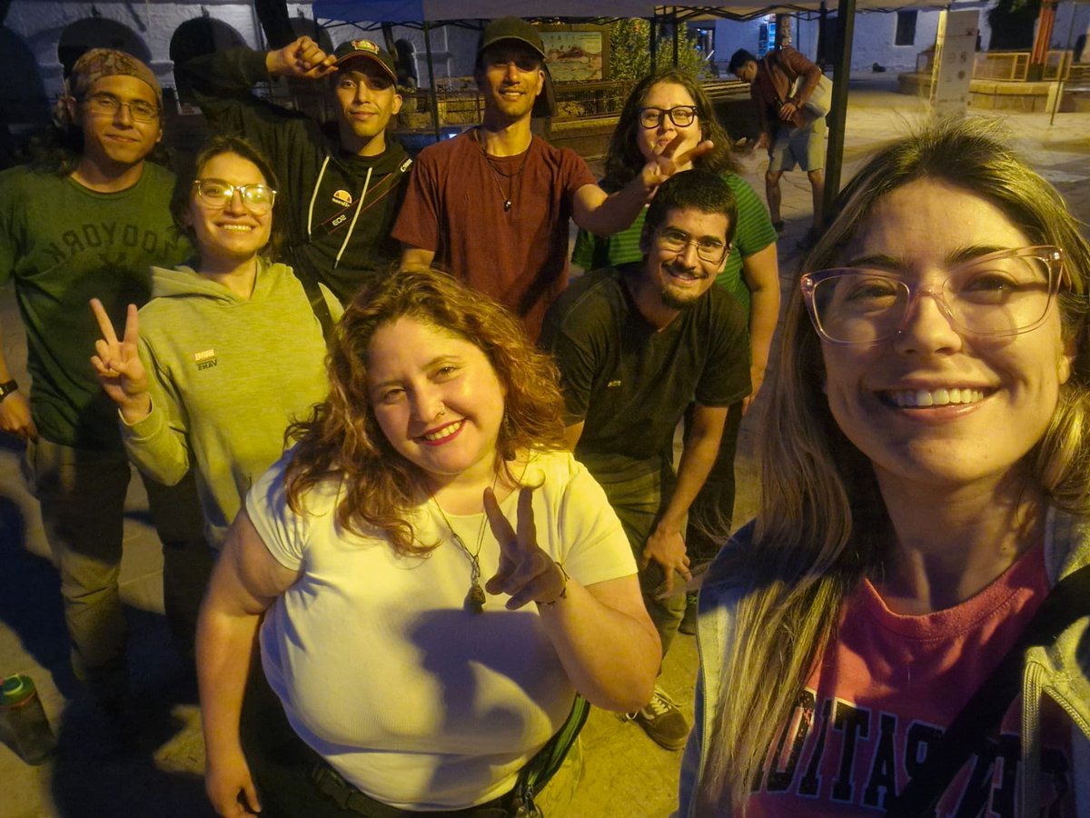 ckelarvolcanes's tweet photo. ¡Ya estamos en San Pedro para #Volcanofest! 🌋
Las y los esperamos mañana desde las 10:00 hasta las 18:00 horas en la plaza principal de San Pedro de Atacama. 🙌 https://t.co/9NAuHBH7bS