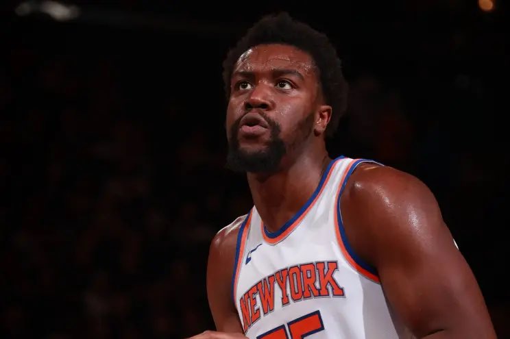 BigKnickEnergy_'s tweet photo. Use this as an Ariel Hukporti should take Jericho Sims minutes petition. https://t.co/vf5EO0Dy2N