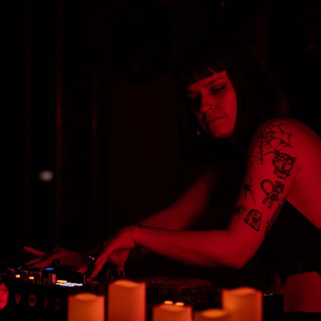 A little over 3 weeks SF will be blessed with this scrumptious line up. All of the artists on this bill will be packing major heat just for y'all! 🔥🔥🔥

Make sure to lock in your tickets today!