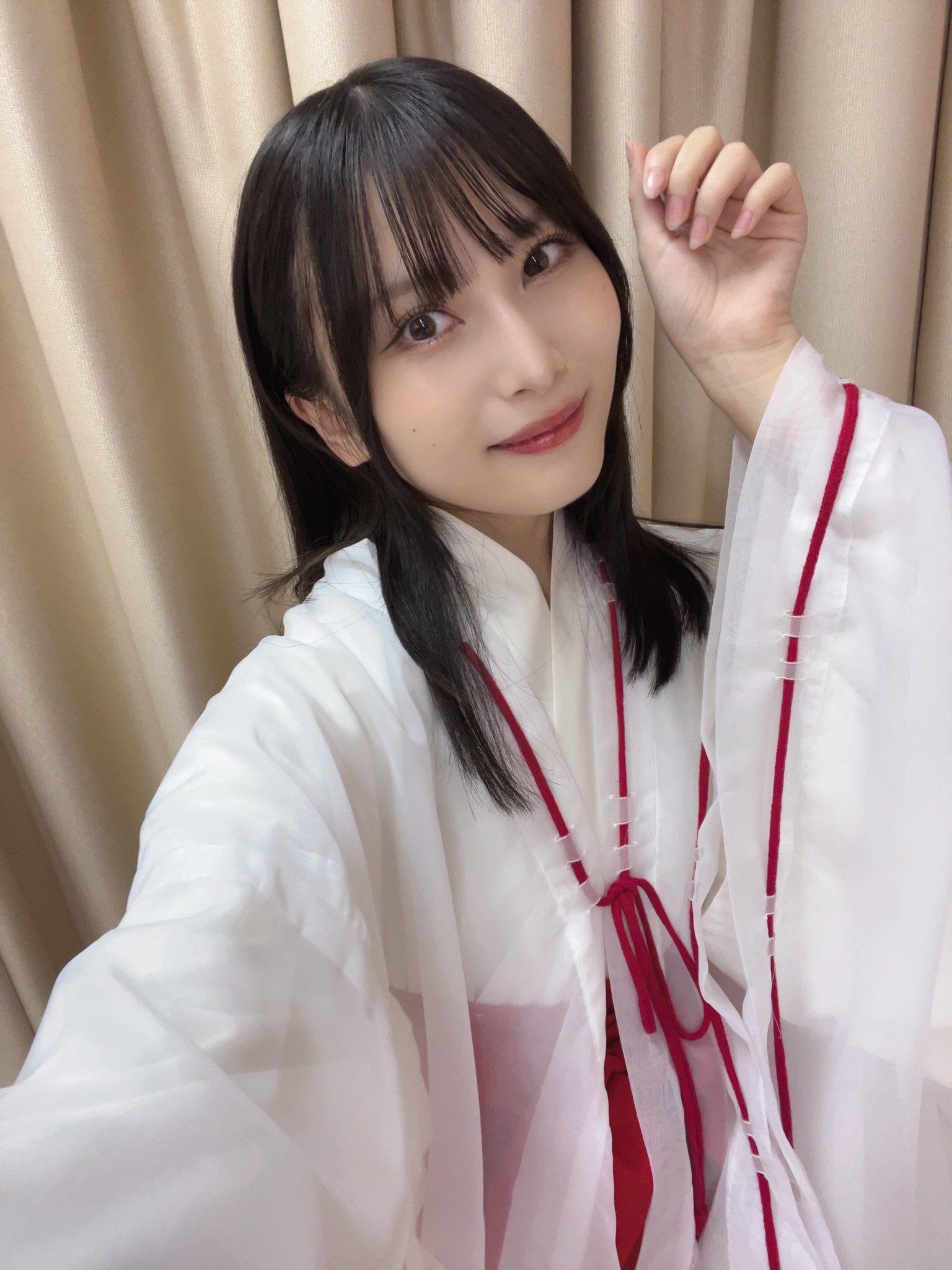 AKB48 マジムリ学園 福岡聖菜 直筆 サイン チェキ 61gWxNvt-fL._UF350,350_QL50_.jpg