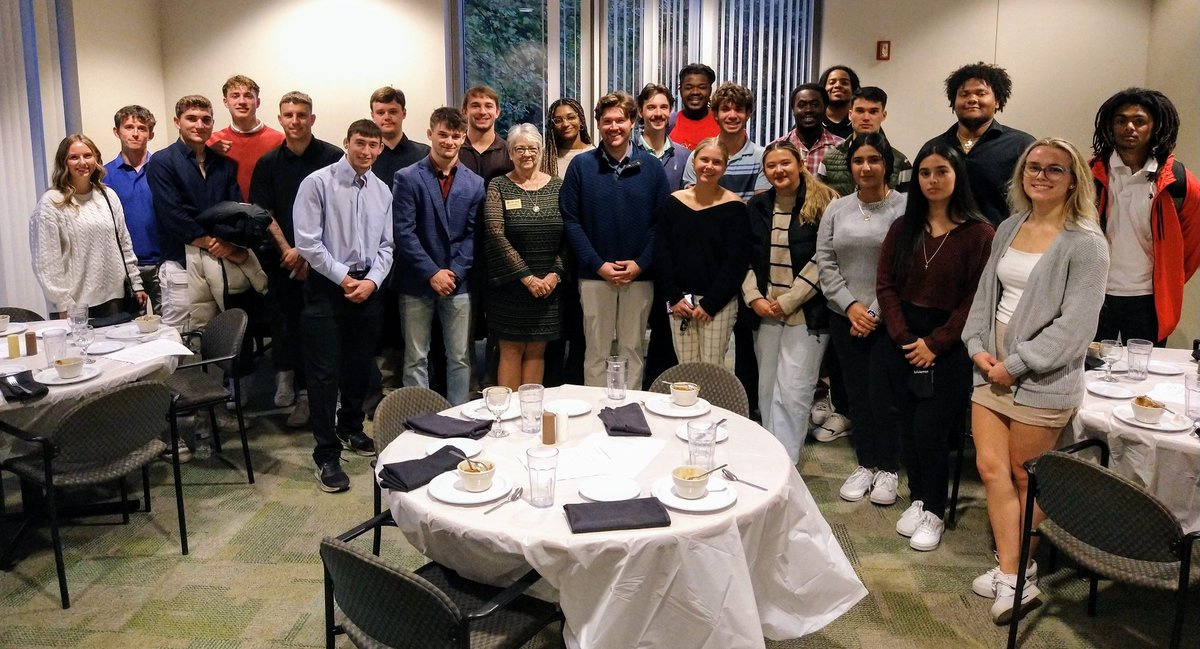 KSkledar's tweet photo. Business Etiquette Dinner @lakeeriecollege provided a great opportunity for students to hone their soft skills. Thanks to Miss Deb for instructing us and for @LakeErieStorm coaches for allowing students to attend. #UTMC Marketing Club https://t.co/lM57uR8Gfx