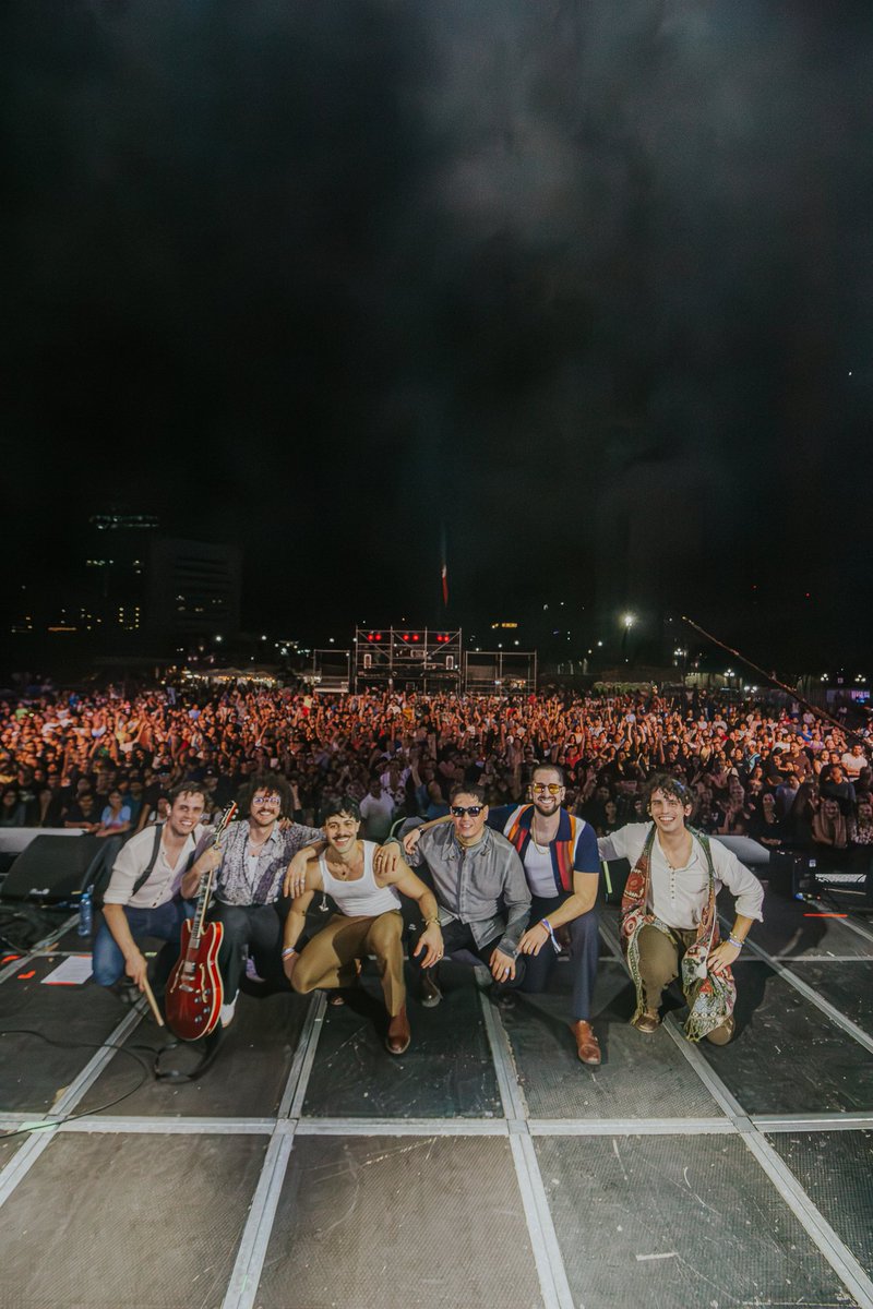 Monterrey, muchísimas gracias por tanto cariño y por una noche increíble 🫶🏼🥹
Y muchas gracias a todo el equipo de Nuevo Talento Nuevo León y del Festival Santa Lucía por tan atento y cálido trato 🙏🏼
Seguro nos veremos pronto de nuevo por allá 🙌🏼