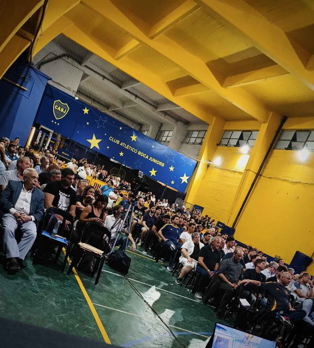 🚨 Asamblea de representantes, período julio 2023-junio 2024, en resumen: 

• Superávit de USD 22,2M. 
• Realización de 21 obras en La Bombonera, todas pertenecientes a un proyecto de "modernización". 
• En el predio de Ezeiza, 17 en total. 
• Reafirmación de la condición de