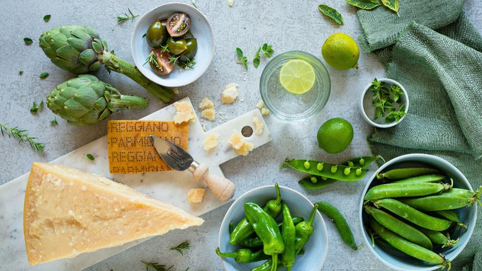 ParmesanAus's tweet photo. #DidYouKnow #ParmigianoReggiano is one of the oldest and richest cheeses in the world? It is essentially still produced today as it was almost 1,000 years ago. #TheOnlyParmesan https://t.co/8ruhYh7kie