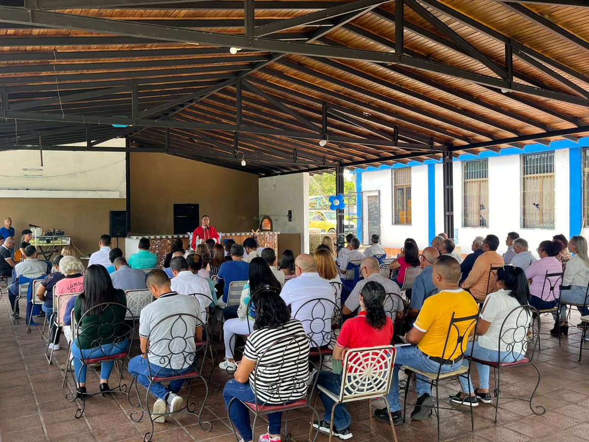 Daniel_Migliory's tweet photo. Misa en Acción de Gracia con motivo a los 163 aniversario del @CIVoficial celebrada en las instalaciones de nuestro colegio de Ingenieros del Estado Cojedes. https://t.co/2p7wcOhnwJ