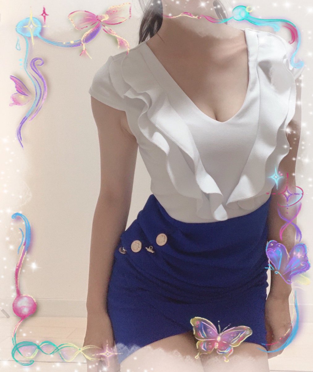 こんにちは♪
少しづつ肌寒くなってきましたね
ただいま大森ルームに向かってます🚃

心とカラダをセラピストに委ね、
包み込まれるような癒しの時間を貴方へ…
心の💜密着しませんか？

お時間合う方お待ちしてます♪
優愛　あい💜

#メンズエステ大森
#アスプリール大森
#熟女セラピスト