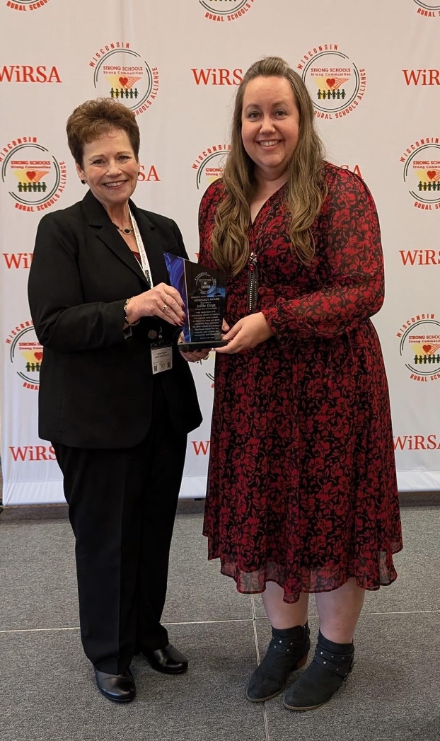 Congratulations to Mineral Point Communications Director Joelle Doye for being named Wisconsin Rural Schools Alliance Advocate of the Year! #WiRSA #PointerNation CESA 3 #EmpowerEducators <a href="/nrea1/">NREA</a>
 #schoolpr <a href="/NSPRA/">NSPRA</a>