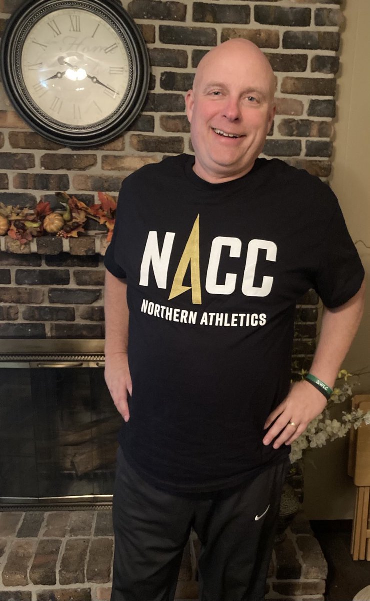 RevShevWLC's tweet image. BTT Oct 28: #NACCtion isn’t only happening on the court, pitch &amp;amp; field…competition is fierce as our schools raise funds &amp;amp; food in “Cans Across the Conference” thru Nov 23! I got this sweet @NACC_sports shirt for my donation to ⁦@WLC_saac⁩ ! #letswinWarriors #posingagain 😂