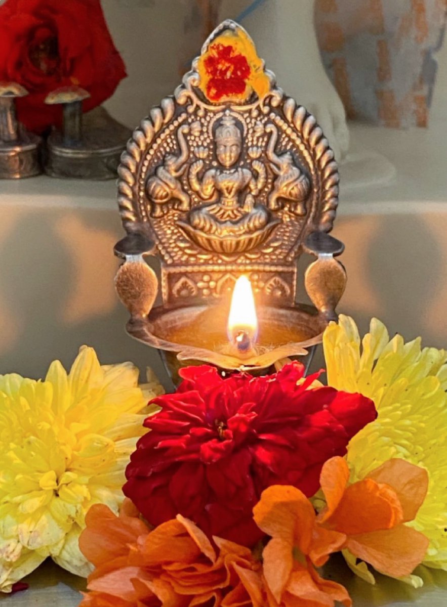 सभी प्रदेशवासियों को #धनतेरस की हार्दिक शुभकामनाएं। 

भगवान आपके जीवन में यश, कीर्ति एवं उत्तम स्वास्थ्य की वृद्धि करें। 

#GodMorningThursday #DhanterasPuja