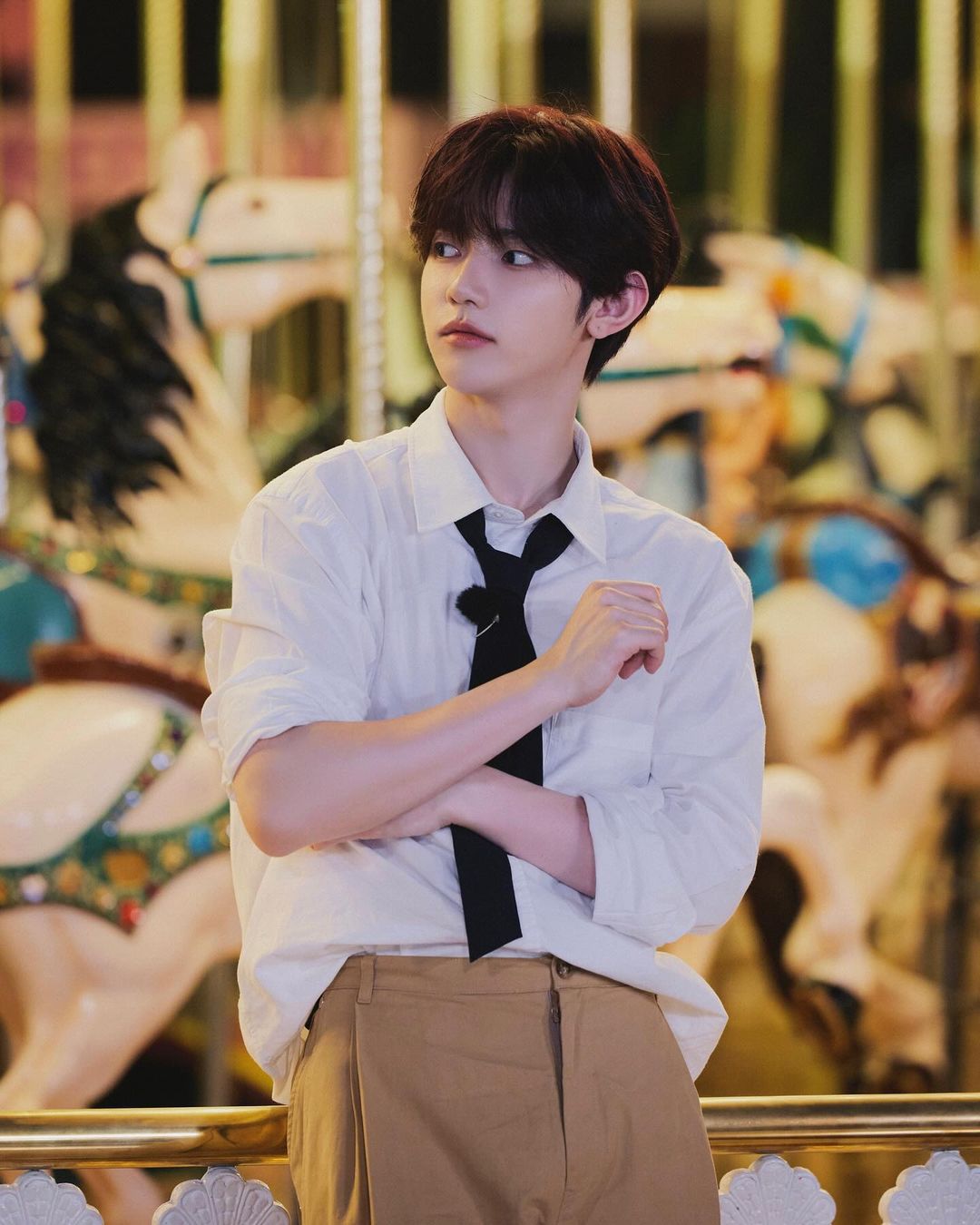 ジャンハオ着用　赤　長袖Tシャツ　ZEROBASEONE zhanghao 章昊 ZHANG HAO GLOBAL on X: 