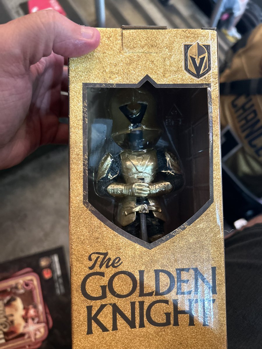 BigPapaFish35's tweet photo. It’s a giveaway KNIGHT…

Pun intended. 

#VegasBorn #BeatCalgary https://t.co/4jAzrKMmNo