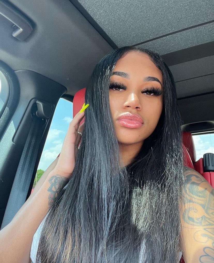 Janiameshellcurls tweet media