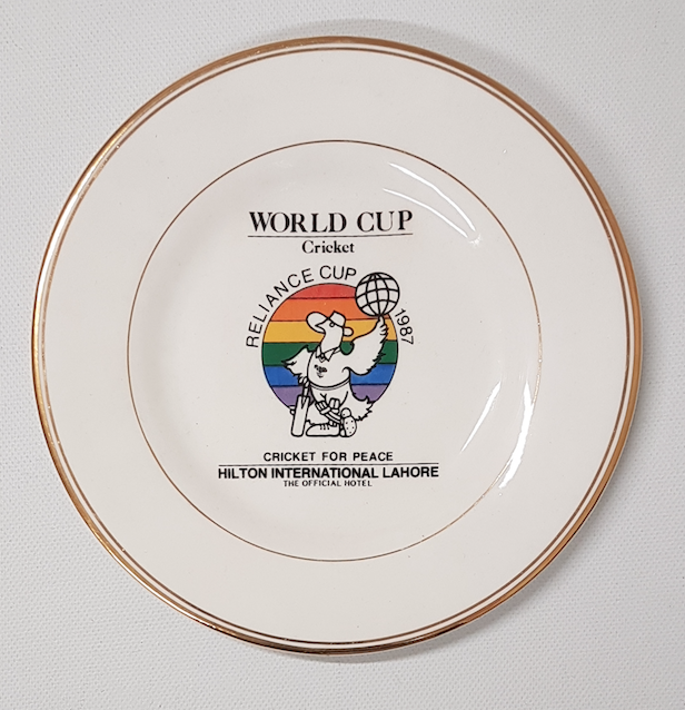 Some horror for your Hallowe'en!🎃

#OnThisDay: in 1987, India's Chetan Sharma took the first men's World Cup hat-trick, against the <a href="/BLACKCAPS/">BLACKCAPS</a>, bowling Ken Rutherford, Ian Smith and Ewen Chatfield off consecutive balls.

Souvenir plate, World Cup 1987. NZCM Collection.