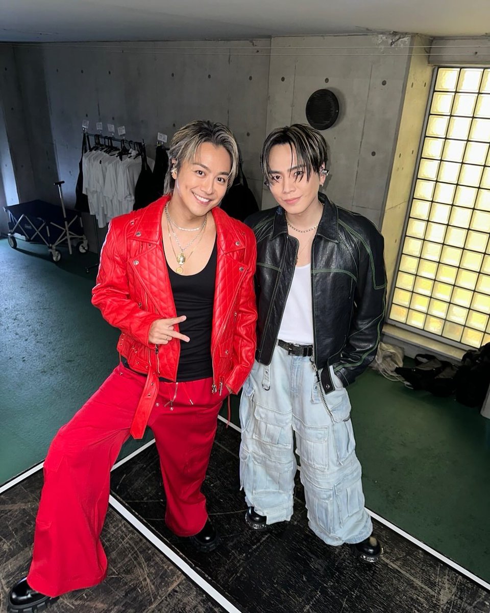 3JSBMATES's tweet photo. Photos from EXILE TAKAHIRO's Instagram!

Amamiya Brothers📸

#JSBIII #3jsb #SandaimeJSOULBROTHERS #三代目JSOULBROTHERS
#ØMI #EXILETAKAHIRO https://t.co/sYV628brDQ