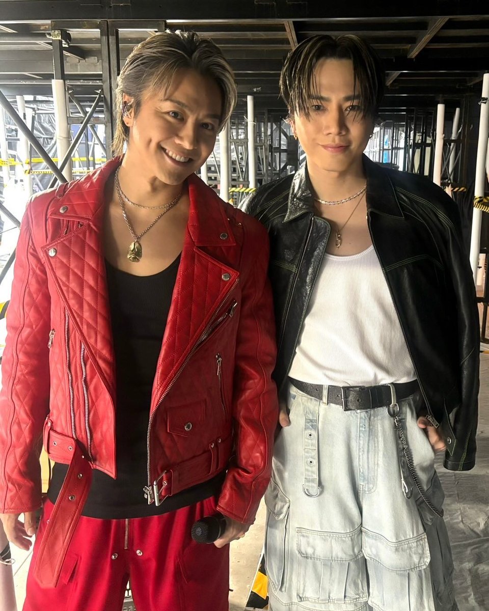 3JSBMATES's tweet photo. Photos from EXILE TAKAHIRO's Instagram!

Amamiya Brothers📸

#JSBIII #3jsb #SandaimeJSOULBROTHERS #三代目JSOULBROTHERS
#ØMI #EXILETAKAHIRO https://t.co/sYV628brDQ