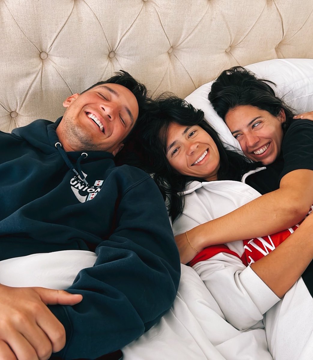 Nikki Hair tweet media